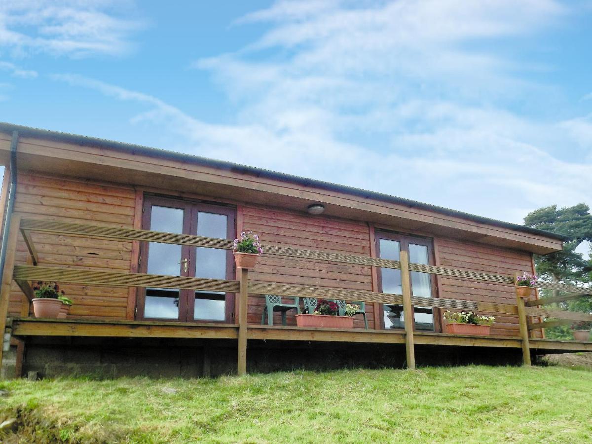 Ben Alder Lodge Milton of Campsie Экстерьер фото